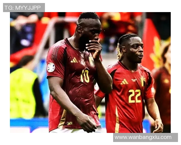 没有后腰的足球明星如何在比赛中展现个人魅力与团队精神的完美结合