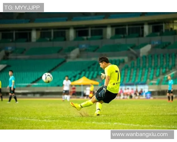 深圳足球队的力量变革引发热议助力城市足球崛起与发展新篇章 深圳足球队的力量变革引发热议助力城市足球崛起与发展新篇章