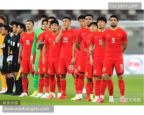 足球明星热身训练精彩瞬间展现运动魅力与团队精神的完美结合 足球明星热身训练精彩瞬间展现运动魅力与团队精神的完美结合